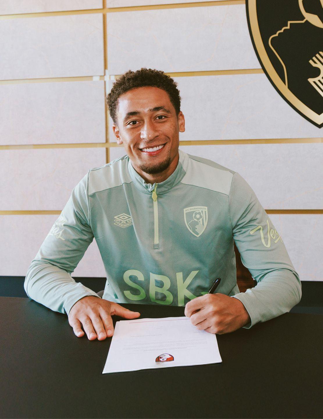 开云体育-官方：伯恩茅斯与中场塔韦尼耶续约至2029年